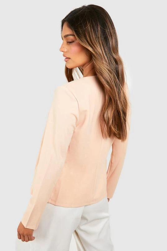 BOOHOO Collarless Blazer 2 BOOHOO Collarless Blazer - Image 2