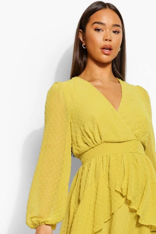 BOOHOO Ruffle Hem Dobby Chiffon Mini Dress 4 BOOHOO Ruffle Hem Dobby Chiffon Mini Dress - Image 4