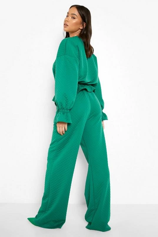 BOOHOO Quilted Relaxed Fit Wide Leg Pants 2 BOOHOO Quilted Relaxed Fit Wide Leg Pants - Image 2