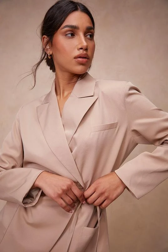 BOOHOO Belt Detail Blazer Dress 4 BOOHOO Belt Detail Blazer Dress - Image 4