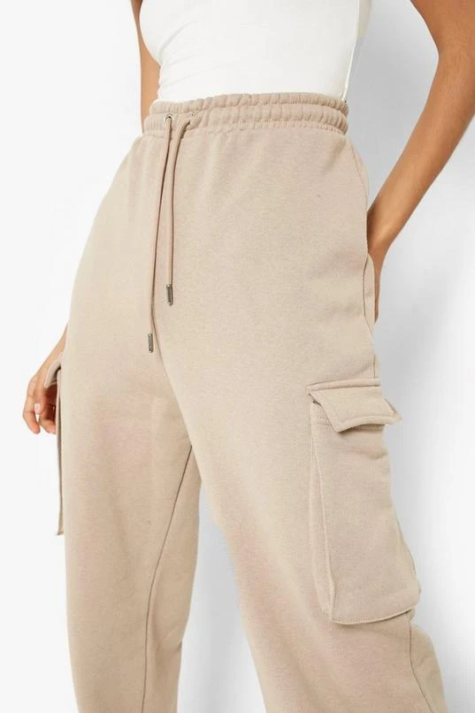 BOOHOO Recycled Cargo Pocket Straight Leg Jogger 4 BOOHOO Recycled Cargo Pocket Straight Leg Jogger - Image 4