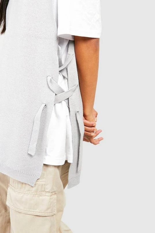 BOOHOO Lace Up Side Sweater Tank Top 4 BOOHOO Lace Up Side Sweater Tank Top - Image 4