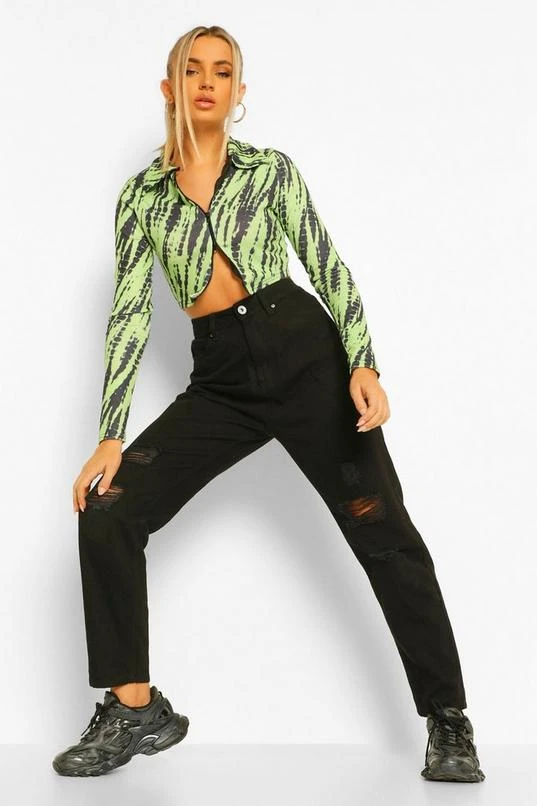 BOOHOO Mid Rise Super Distressed Mom Jeans 1 BOOHOO Mid Rise Super Distressed Mom Jeans