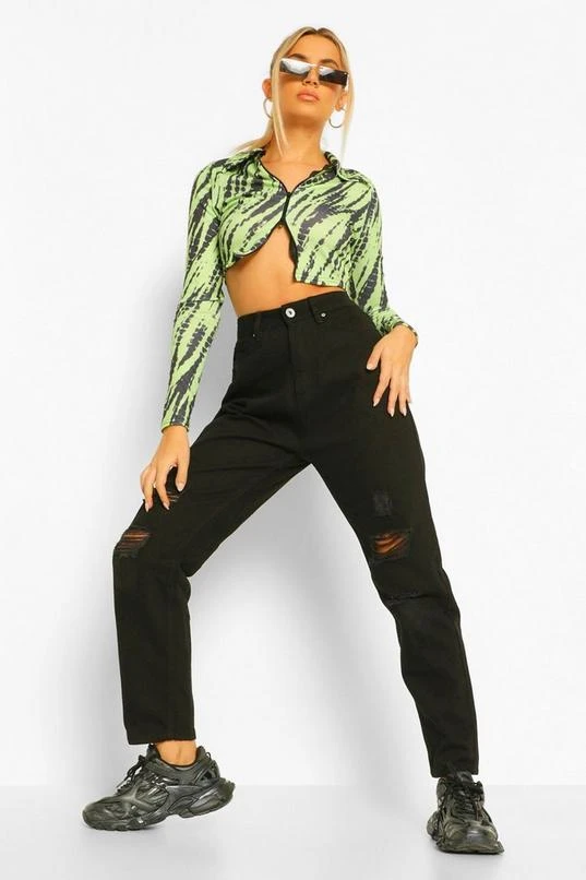 BOOHOO Mid Rise Super Distressed Mom Jeans 3 BOOHOO Mid Rise Super Distressed Mom Jeans - Image 3