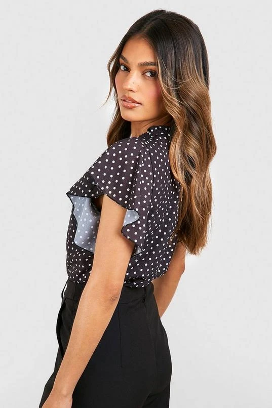 BOOHOO Polka Dot Frill Sleeve Woven Blouse 2 BOOHOO Polka Dot Frill Sleeve Woven Blouse - Image 2