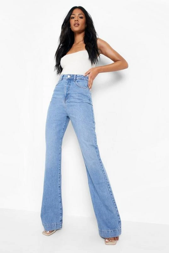 BOOHOO Tall Straight Leg Flare High Rise Jeans 1 BOOHOO Tall Straight Leg Flare High Rise Jeans
