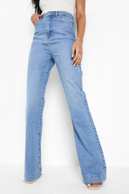 BOOHOO Tall Straight Leg Flare High Rise Jeans 4 BOOHOO Tall Straight Leg Flare High Rise Jeans - Image 4