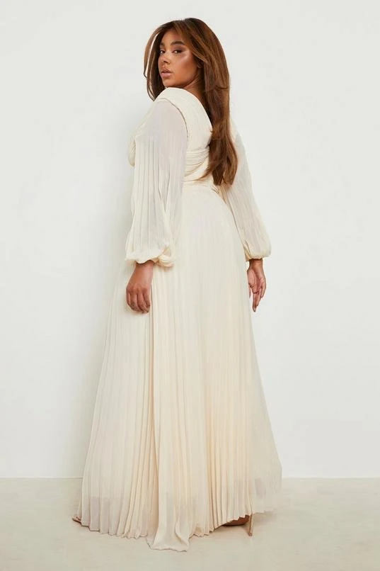 BOOHOO Plus Pleated Wrap Over Detail Maxi Dress 2 BOOHOO Plus Pleated Wrap Over Detail Maxi Dress - Image 2