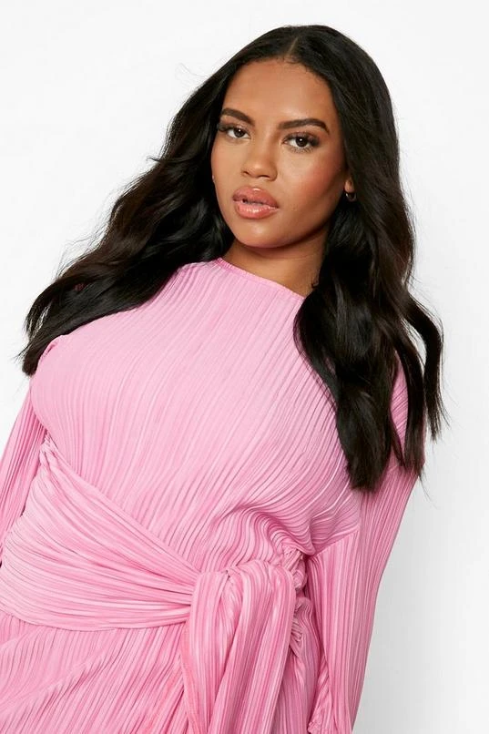 BOOHOO Plus Plisse Kimono Sleeve Tie Wrap Dress 4 BOOHOO Plus Plisse Kimono Sleeve Tie Wrap Dress - Image 4