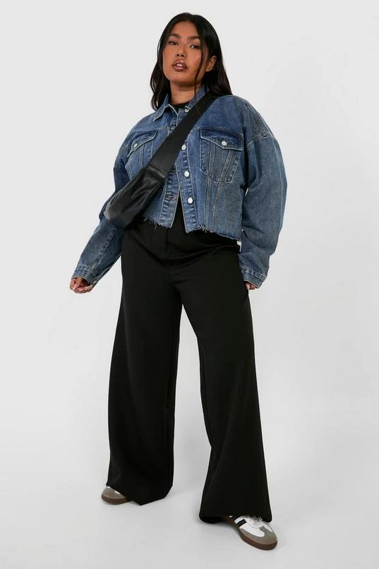 BOOHOO Plus Vintage Wash Denim Jacket 3 BOOHOO Plus Vintage Wash Denim Jacket - Image 3