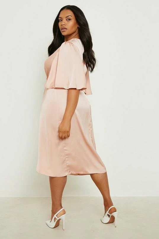 BOOHOO Plus Occasion Satin Wrap Midi Dress 2 BOOHOO Plus Occasion Satin Wrap Midi Dress - Image 2