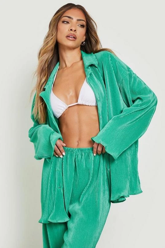 BOOHOO Plisse Button Beach Shirt 4 BOOHOO Plisse Button Beach Shirt - Image 4