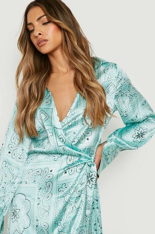 BOOHOO Woven Paisley Print Wrap Shirt Dress 4 BOOHOO Woven Paisley Print Wrap Shirt Dress - Image 4