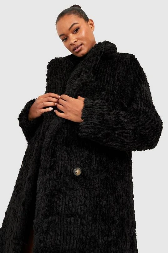 BOOHOO Tall Textured Faux Fur Double Breasted Coat 4 BOOHOO Tall Textured Faux Fur Double Breasted Coat - Image 4