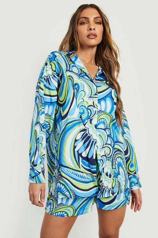 BOOHOO Abstract Print Tie Front Shirt & Shorts 4 BOOHOO Abstract Print Tie Front Shirt & Shorts - Image 4