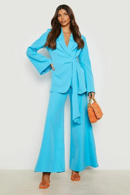 BOOHOO Drape Side Flared Sleeve Blazer 3 BOOHOO Drape Side Flared Sleeve Blazer - Image 3