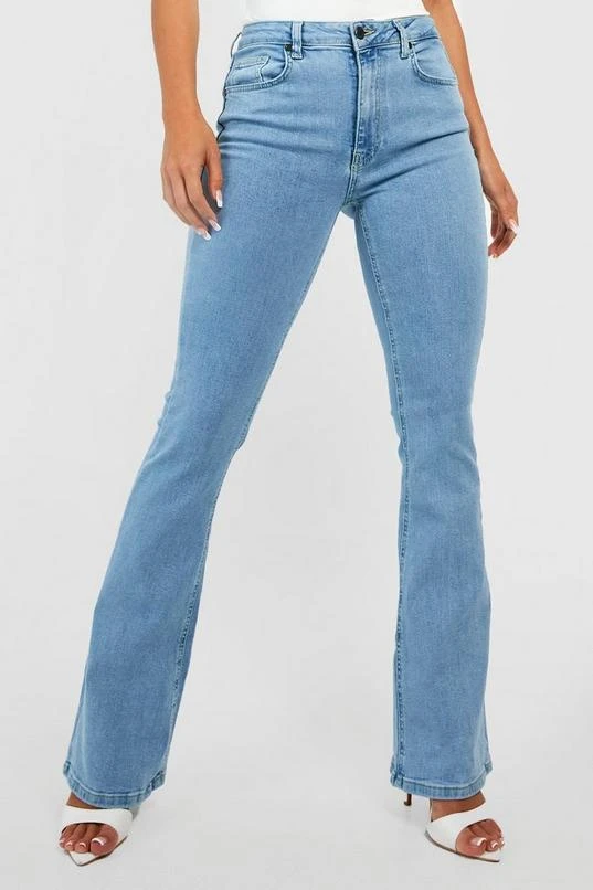 BOOHOO Mid Rise Butt Shaper Flared Jeans 4 BOOHOO Mid Rise Butt Shaper Flared Jeans - Image 4