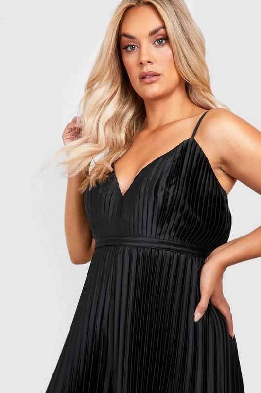 BOOHOO Plus Pleated Satin Strappy Wide Leg Jumpsuit 3 BOOHOO Plus Pleated Satin Strappy Wide Leg Jumpsuit - Image 3