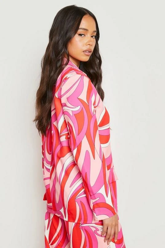 BOOHOO Petite Abstract Print Oversized Blazer 2 BOOHOO Petite Abstract Print Oversized Blazer - Image 2