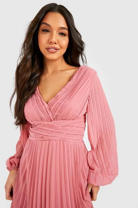 BOOHOO Pleated Plunge Wrap Midi Dress 4 BOOHOO Pleated Plunge Wrap Midi Dress - Image 4