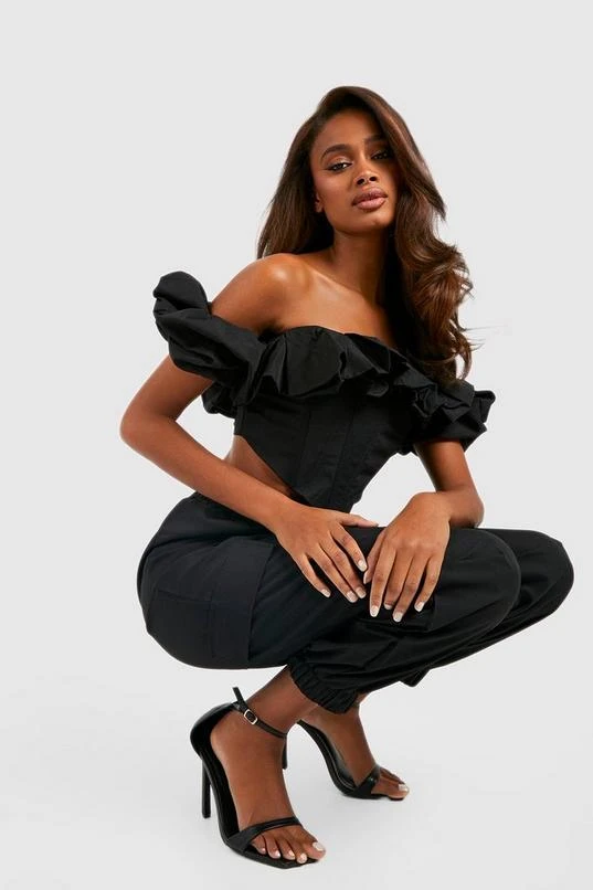 BOOHOO Pocket Side Relaxed Fit Cargo Pants 3 BOOHOO Pocket Side Relaxed Fit Cargo Pants - Image 3