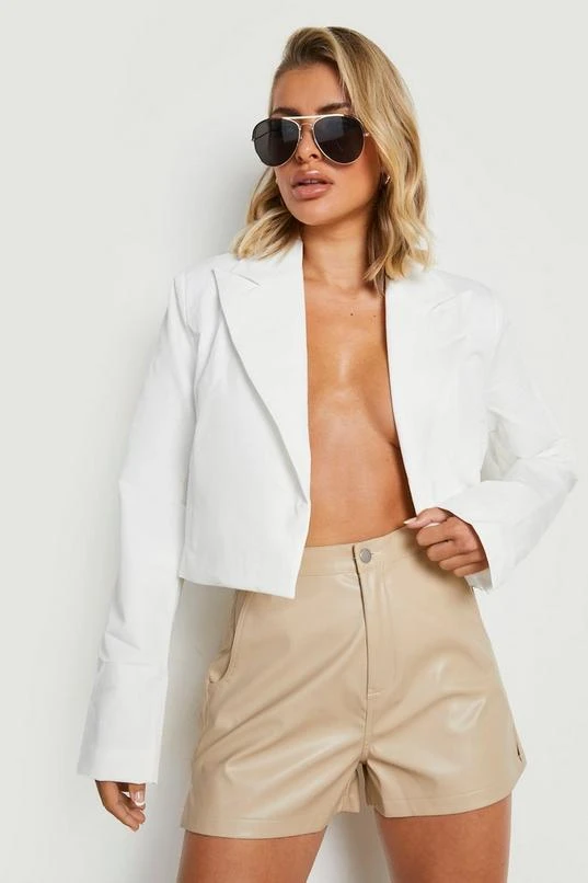 BOOHOO Split Hem Pu Short 1 BOOHOO Split Hem Pu Short