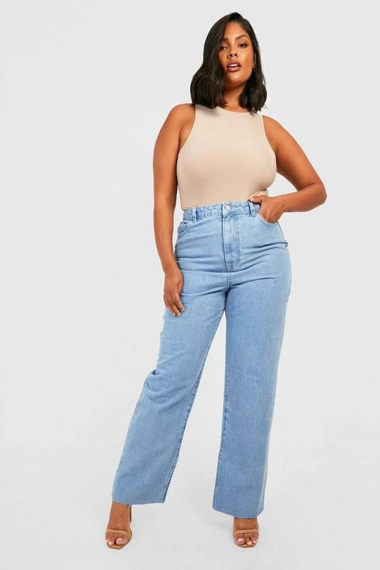 BOOHOO Plus 26' Leg Length Split Hem Straight Leg Jean 3 BOOHOO Plus 26' Leg Length Split Hem Straight Leg Jean - Image 3