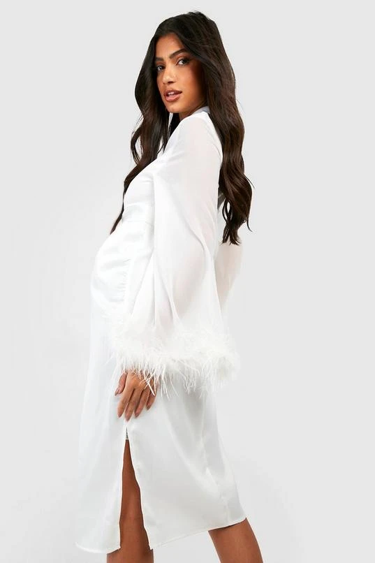 BOOHOO Maternity Occasion Feather Cape Midi Dress 2 BOOHOO Maternity Occasion Feather Cape Midi Dress - Image 2