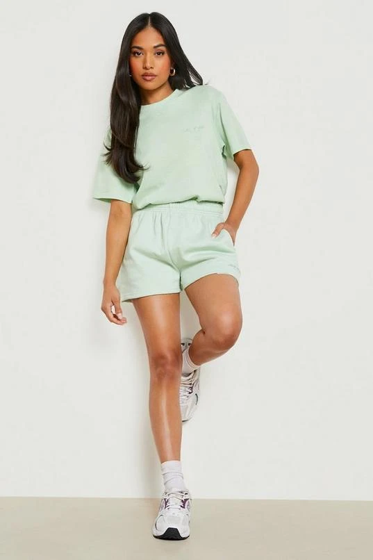 BOOHOO Petite Dsgn Studio T-Shirt Short Tracksuit 3 BOOHOO Petite Dsgn Studio T-Shirt Short Tracksuit - Image 3