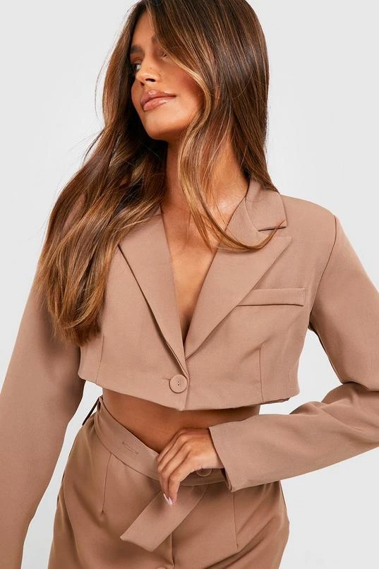 BOOHOO Cropped Tailored Blazer 4 BOOHOO Cropped Tailored Blazer - Image 4