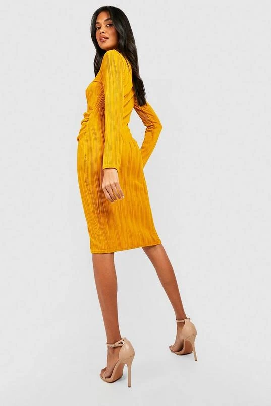 BOOHOO Crinkle Rib Twist Detail Midi Dress 2 BOOHOO Crinkle Rib Twist Detail Midi Dress - Image 2