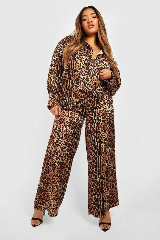 BOOHOO Plus Satin Leopard Print Two-Piece Pants 3 BOOHOO Plus Satin Leopard Print Two-Piece Pants - Image 3