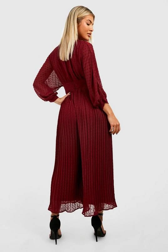 BOOHOO Dobby Balloon Sleeve Culotte Jumpsuit 2 BOOHOO Dobby Balloon Sleeve Culotte Jumpsuit - Image 2