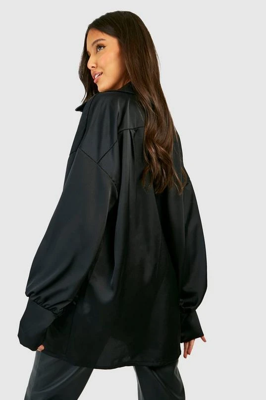 BOOHOO Satin Longline Relaxed Fit Shirt 2 BOOHOO Satin Longline Relaxed Fit Shirt - Image 2