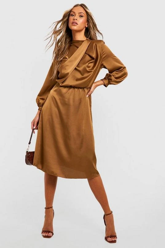 BOOHOO Satin Twist Detail Midi Skater Dress 3 BOOHOO Satin Twist Detail Midi Skater Dress - Image 3