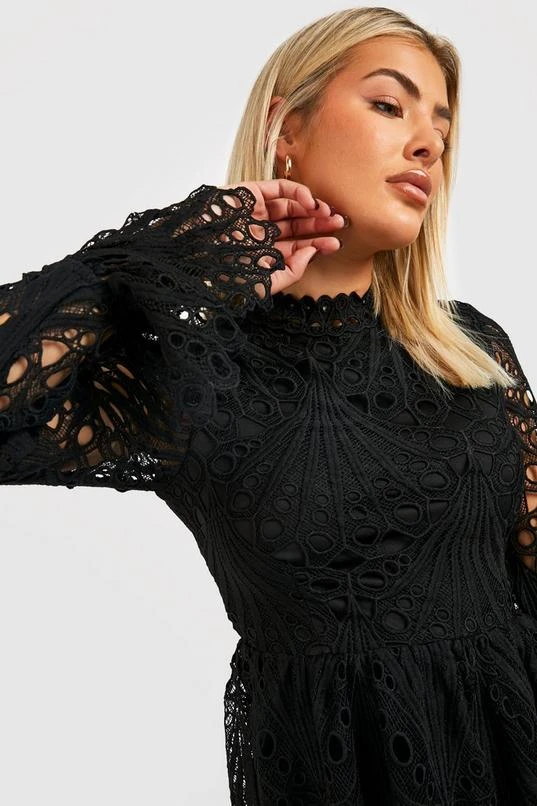 BOOHOO Premium Lace High Neck Midi Skater Dress 4 BOOHOO Premium Lace High Neck Midi Skater Dress - Image 4