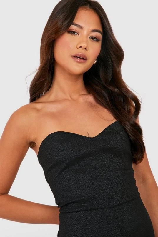 BOOHOO Bengaline Metallic Bandeau Flare Jumpsuit 4 BOOHOO Bengaline Metallic Bandeau Flare Jumpsuit - Image 4