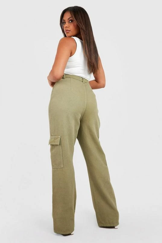 BOOHOO Plus Cargo Jeans 2 BOOHOO Plus Cargo Jeans - Image 2