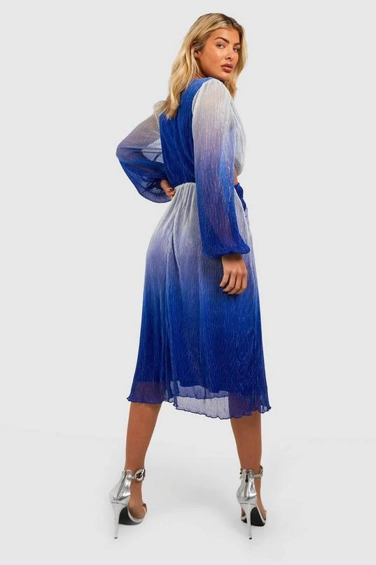 BOOHOO Metallic Cut Out Plunge Midi Dress 2 BOOHOO Metallic Cut Out Plunge Midi Dress - Image 2