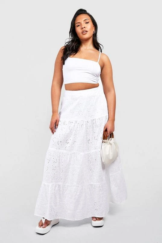 BOOHOO Plus Eyelet Tiered Maxi Skirt 1 BOOHOO Plus Eyelet Tiered Maxi Skirt