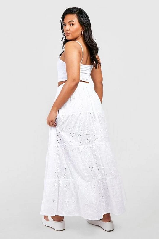 BOOHOO Plus Eyelet Tiered Maxi Skirt 2 BOOHOO Plus Eyelet Tiered Maxi Skirt - Image 2
