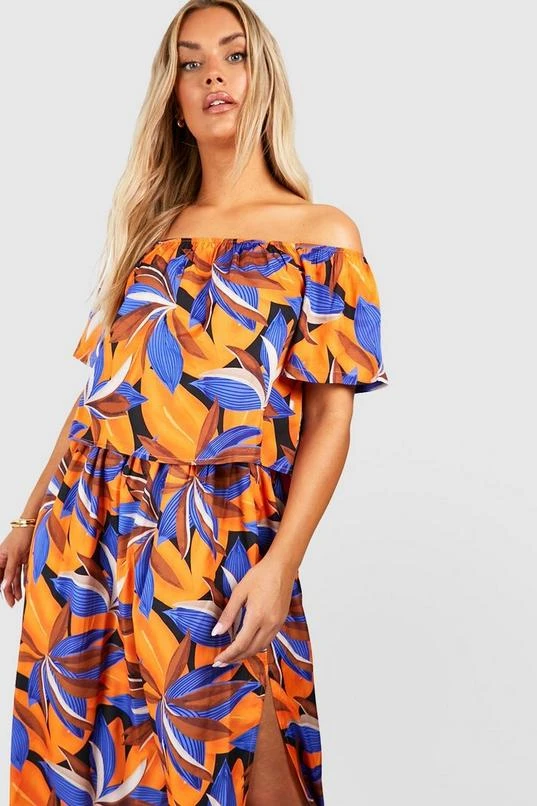 BOOHOO Plus Tropical Floral Off The Shoulder And Skirt Two-Piece 3 BOOHOO Plus Tropical Floral Off The Shoulder And Skirt Two-Piece - Image 3