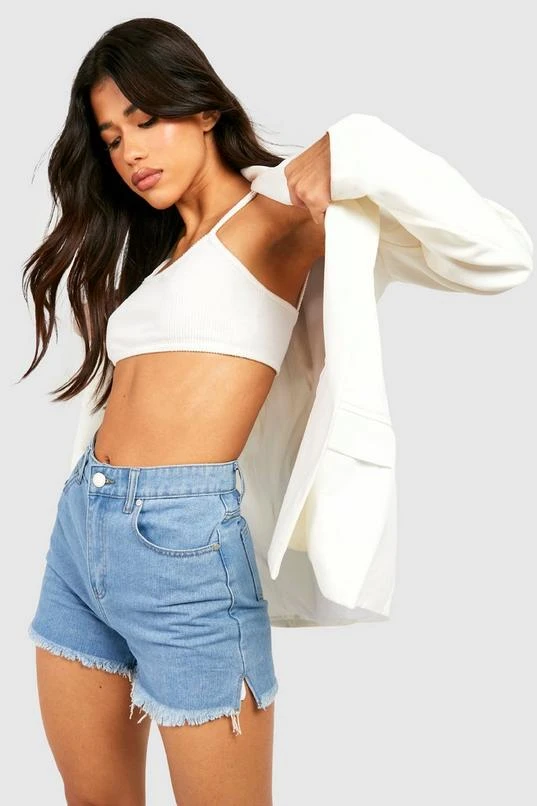 BOOHOO Tall Mid Rise Frayed Hem Mini Jean Shorts 3 BOOHOO Tall Mid Rise Frayed Hem Mini Jean Shorts - Image 3