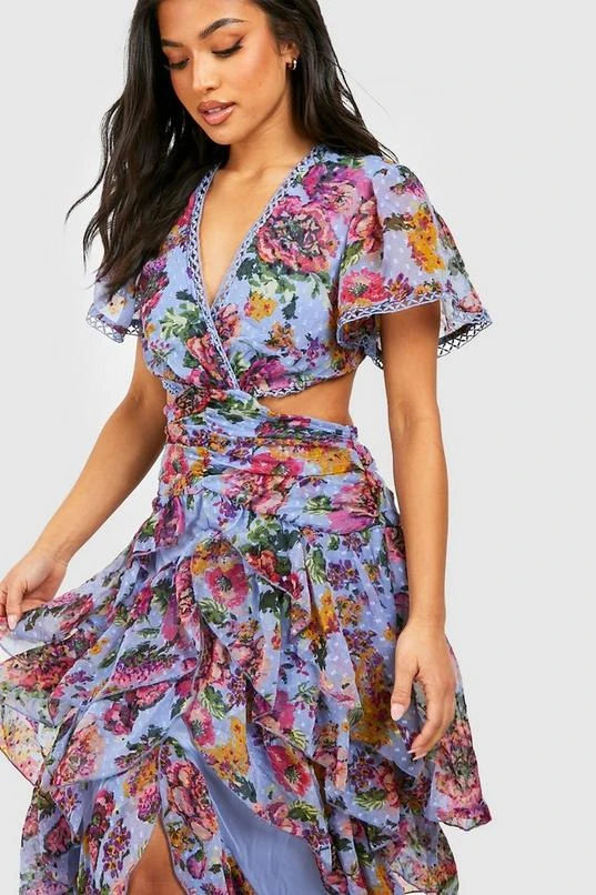 BOOHOO Petite Floral Dobby Mesh Cut Out Maxi Dress 4 BOOHOO Petite Floral Dobby Mesh Cut Out Maxi Dress - Image 4