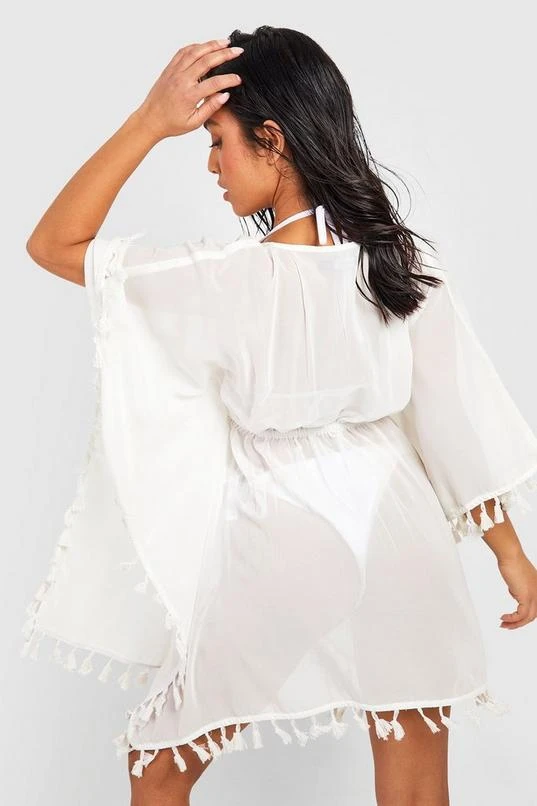 BOOHOO Petite Pom Pom Beach Kaftan 2 BOOHOO Petite Pom Pom Beach Kaftan - Image 2