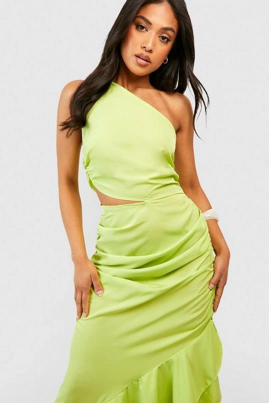 BOOHOO Petite One Shoulder Cut Out Ruffle Maxi Dress 4 BOOHOO Petite One Shoulder Cut Out Ruffle Maxi Dress - Image 4