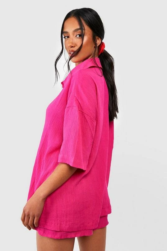 BOOHOO Petite 3 Piece Crinkle Shirt And Short Two-Piece 2 BOOHOO Petite 3 Piece Crinkle Shirt And Short Two-Piece - Image 2