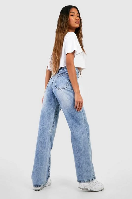 BOOHOO Belted Tie Front Wide Leg Jeans 2 BOOHOO Belted Tie Front Wide Leg Jeans - Image 2