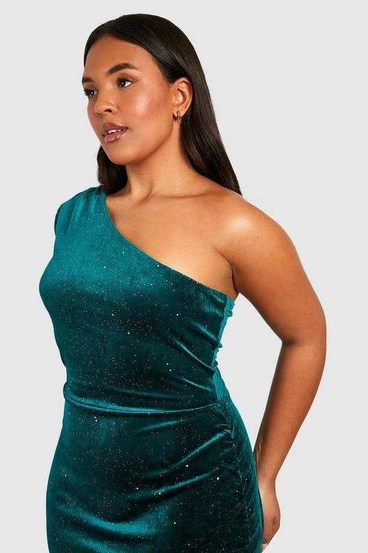 BOOHOO Plus One Shoulder Glitter Velvet Midi Dress 4 BOOHOO Plus One Shoulder Glitter Velvet Midi Dress - Image 4