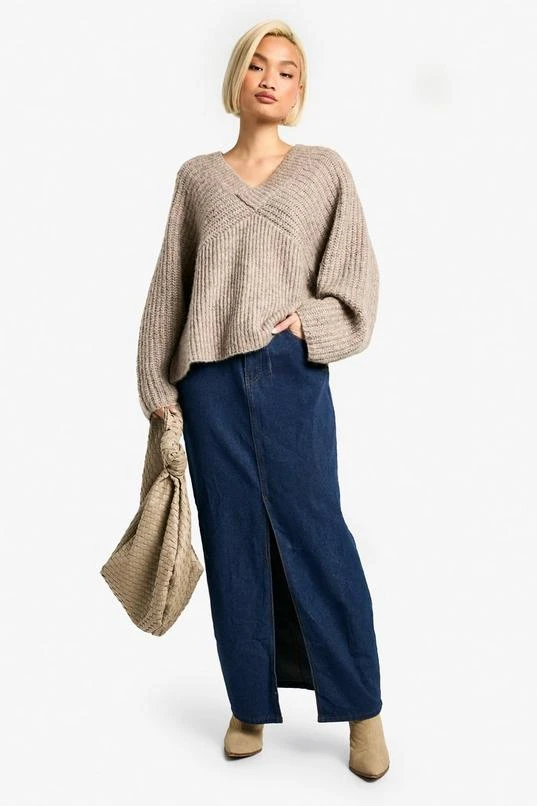 BOOHOO Dark Wash Split Front Denim Maxi Skirt 3 BOOHOO Dark Wash Split Front Denim Maxi Skirt - Image 3